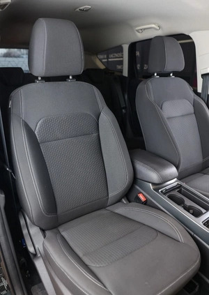 Ford Kuga cena 79850 przebieg: 82535, rok produkcji 2017 z Kalisz małe 596